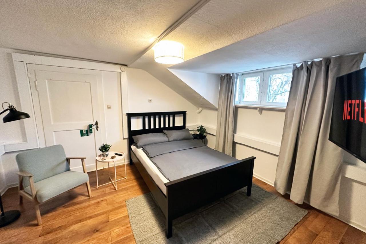 City-Apartment In Krefeld - Beuys Apartments - クレーフェルト エクステリア 写真